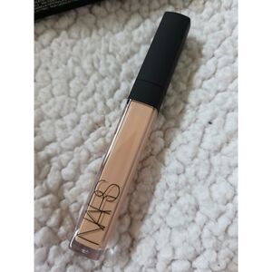NARS Radiant Creamy Concealer - Light 2.75 Cannelle